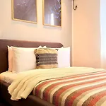 Sophisticated Comfort In The Heart Of The - Romana Square Living