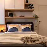 Sophisticated Comfort In The Heart Of The - Romana Square Living Lägenhet