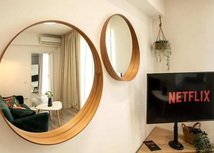 Appartement Sophisticated Comfort In The Heart Of The - Romana Square Living *