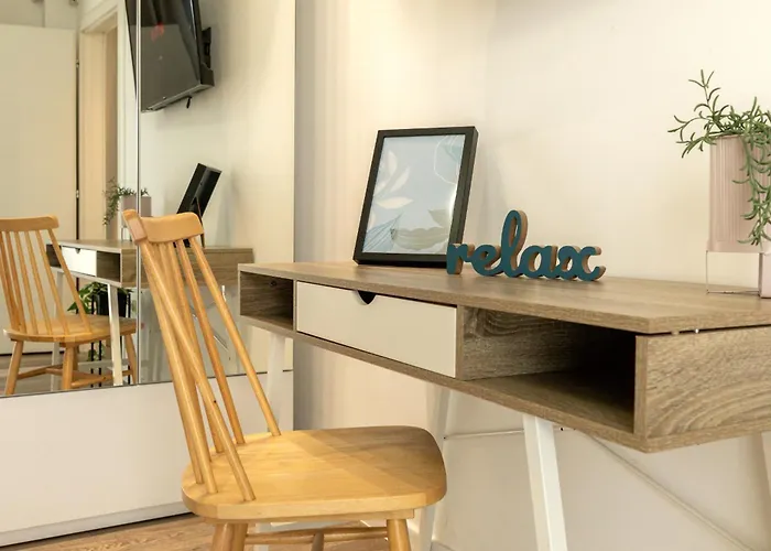 Appartement Sophisticated Comfort In The Heart Of The - Romana Square Living Bucarest