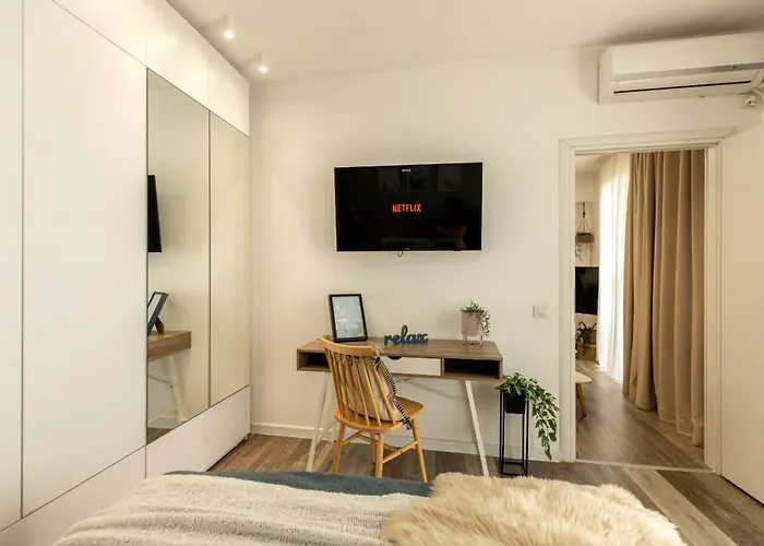 Sophisticated Comfort In The Heart Of The - Romana Square Living * Bucarest