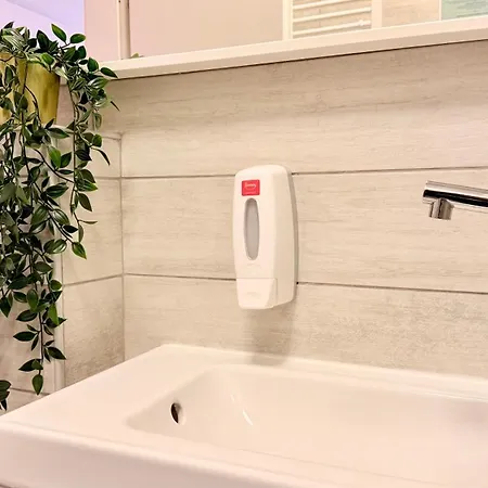 Sophisticated Comfort In The Heart Of The - Romana Square Living *