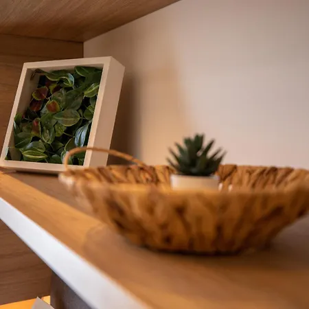 Sophisticated Comfort In The Heart Of The - Romana Square Living Bukurešť