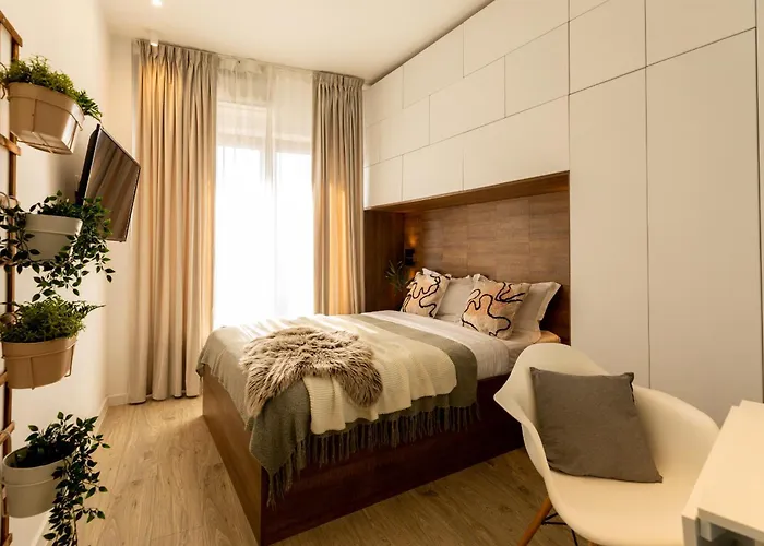 Sophisticated Comfort In The Heart Of The - Romana Square Living شقة *
