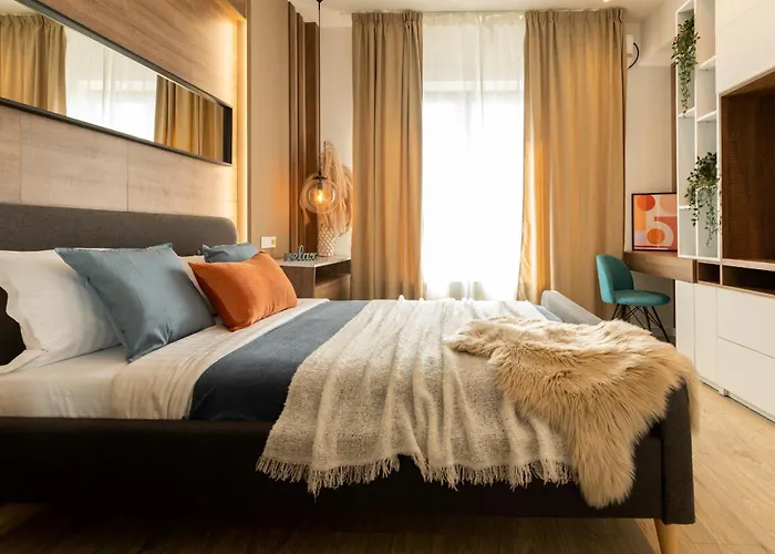 Sophisticated Comfort In The Heart Of The - Romana Square Living בוקרשט