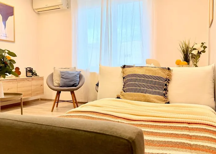 Sophisticated Comfort In The Heart Of The - Romana Square Living شقة *