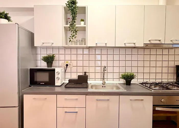 Sophisticated Comfort In The Heart Of The - Romana Square Living דירה