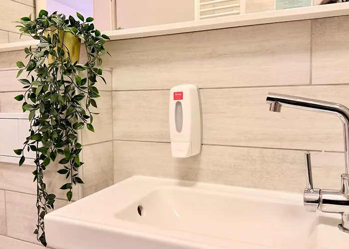 Sophisticated Comfort In The Heart Of The - Romana Square Living *