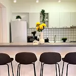 Sophisticated Comfort In The Heart Of The - Romana Square Living Apartament