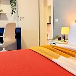 Sophisticated Comfort In The Heart Of The - Romana Square Living Bukareszt